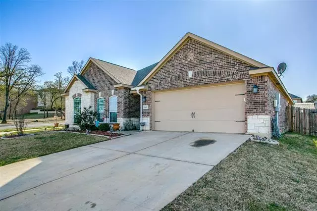 Denton, TX 76209,2401 Fall Leaf Court