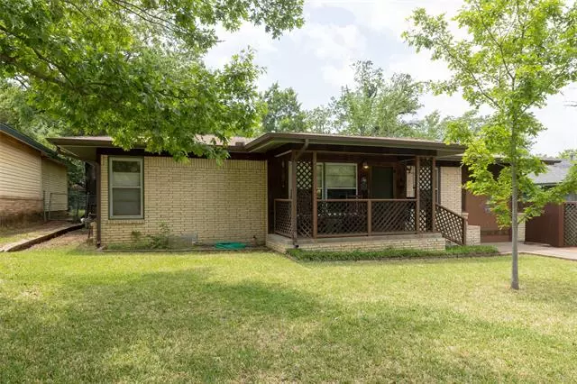 5528 Jewell Avenue, Fort Worth, TX 76112