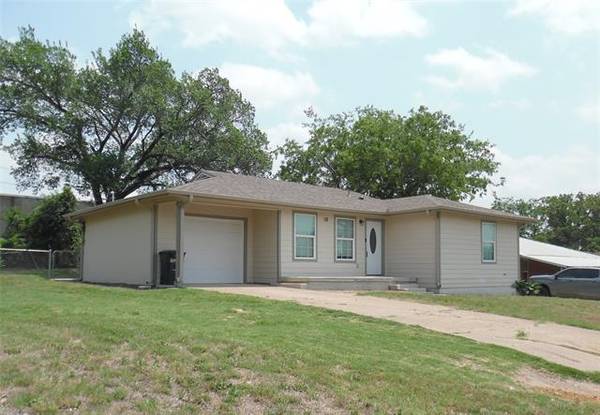 118 Mimosa Street, Weatherford, TX 76086