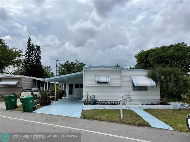 Davie, FL 33324,8717 SW 18th St