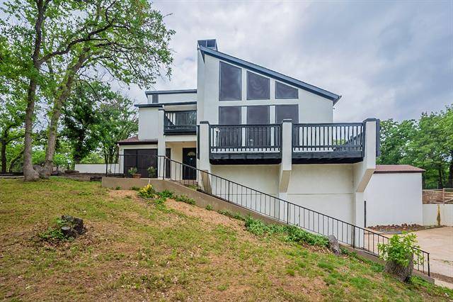 1708 Woodside Court, Arlington, TX 76013