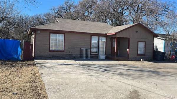 2921 N Beach Street, Fort Worth, TX 76111