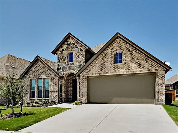 11848 Carlin Drive, Fort Worth, TX 76108