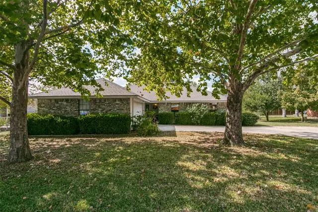 Justin, TX 76247,322 S Denton Avenue