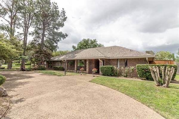 321 Rash Lane, Terrell, TX 75160