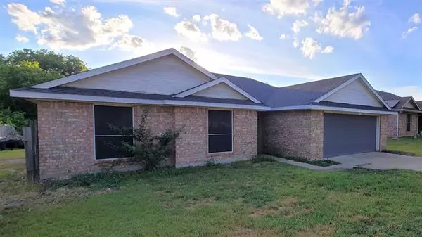 731 Clinton Lane, Midlothian, TX 76065