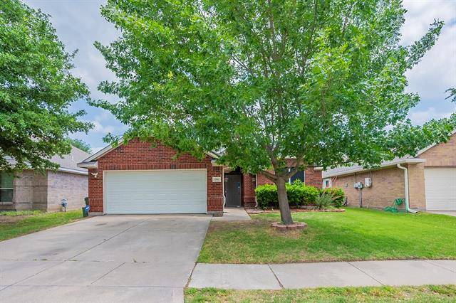 6701 Fairglen Drive, Arlington, TX 76002