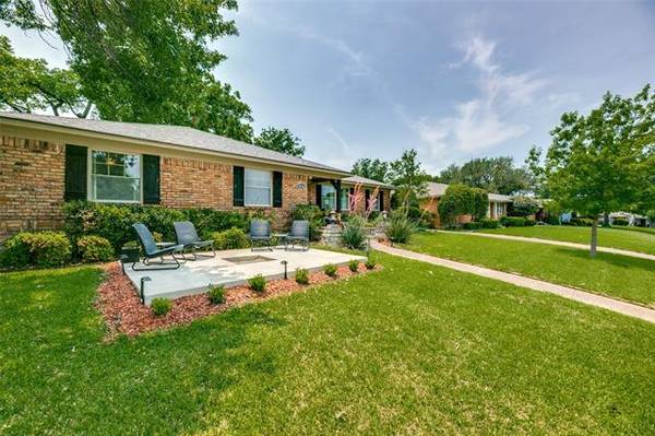 9836 Crestwick Drive, Dallas, TX 75238