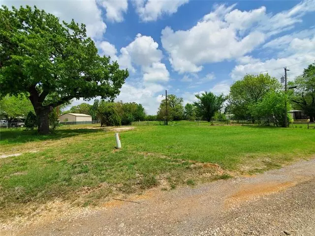 Burleson, TX 76028,332 Bowden Circle