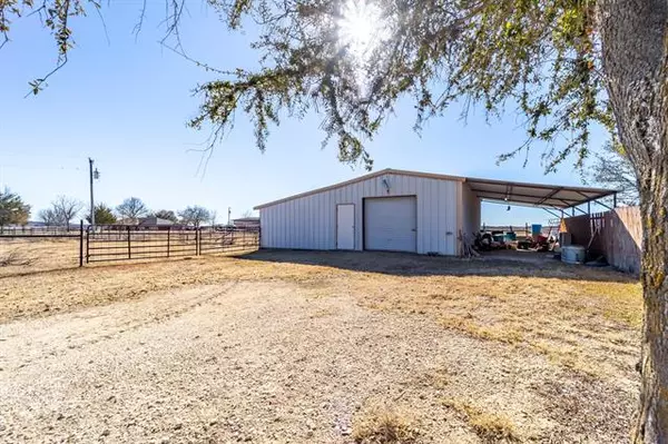 Grandview, TX 76050,9520 County Road 204