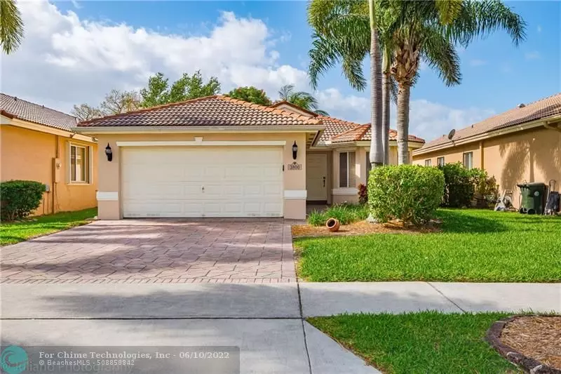 3800 Woodfield Dr, Coconut Creek, FL 33073