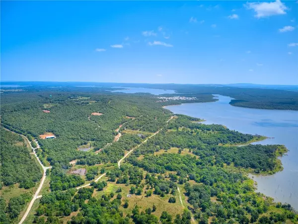 60 Turkey Loop, Eufaula, OK 74432