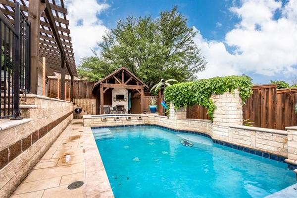 2400 Glen Ridge Drive, Highland Village, TX 75077