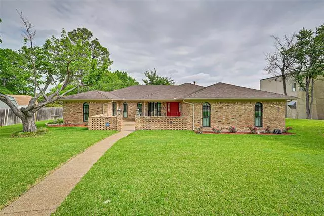 1402 Canadian Circle, Grand Prairie, TX 75050