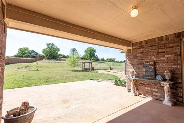 Weatherford, TX 76088,105 Colonial Creek Lane