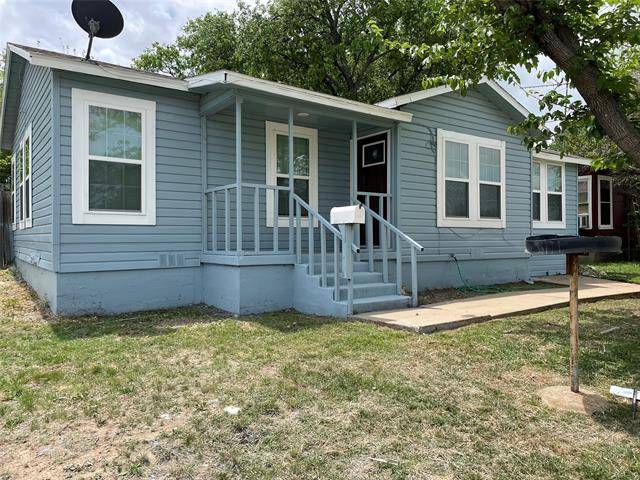 1301 W Beddell Street, Fort Worth, TX 76115