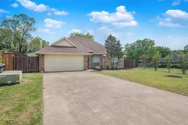 Crandall, TX 75114,309 W Trunk Street W