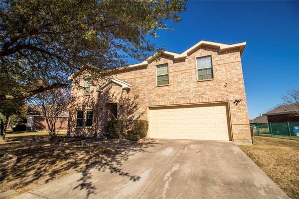 1904 Water Fall Way, Wylie, TX 75098