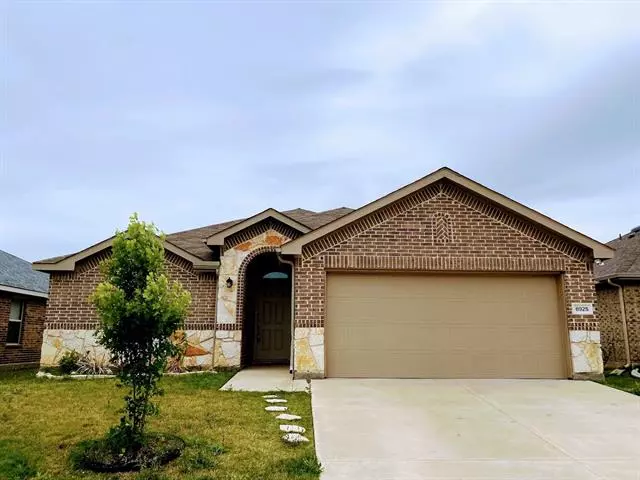 8925 Prairie Dawn Drive, Fort Worth, TX 76131