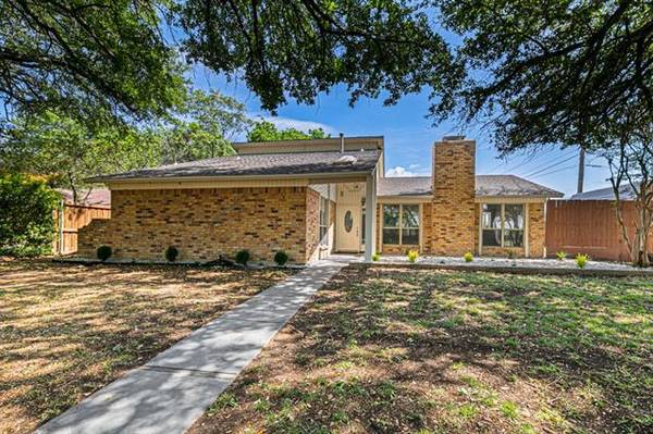 2202 Phoenix Drive, Garland, TX 75040