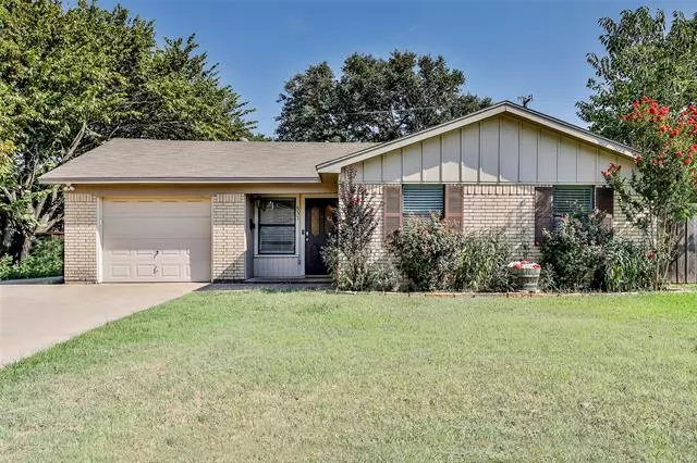 537 Ridgecrest Drive, Lewisville, TX 75067