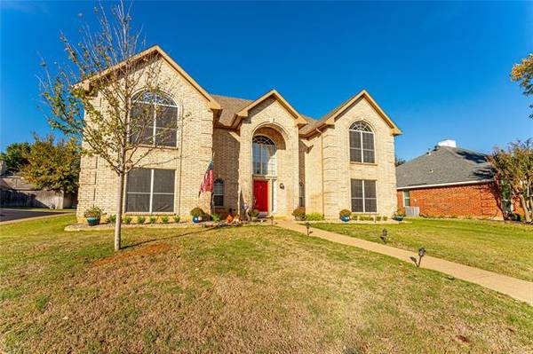 2212 Swallow Lane, Lewisville, TX 75077