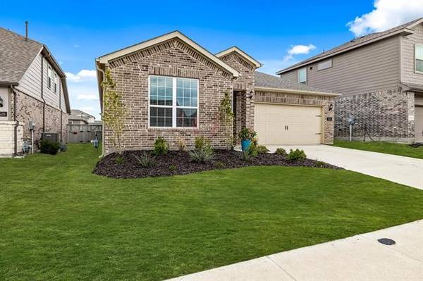 2424 Mockingbird Court, Northlake, TX 76247