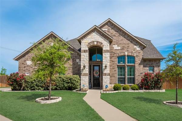 201 Canterbury Court, Midlothian, TX 76065