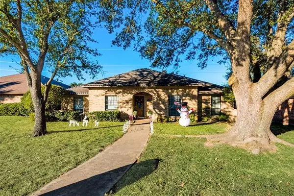 305 E Grubb Drive, Mesquite, TX 75149