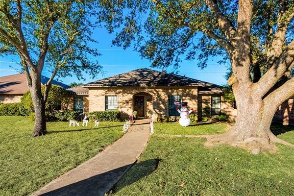 305 E Grubb Drive, Mesquite, TX 75149