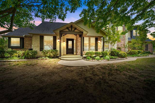 215 Audra Circle, Rhome, TX 76078