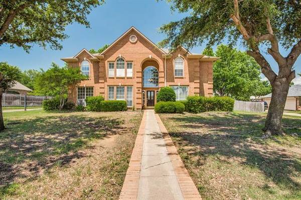 103 E Chapel Downs Drive, Southlake, TX 76092