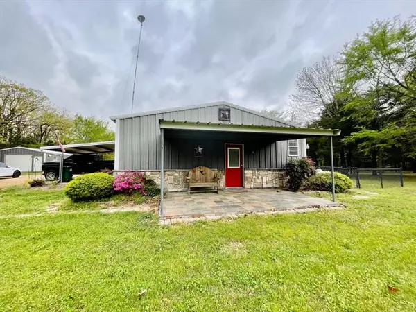 1337 County Road 33800,  Paris,  TX 75460