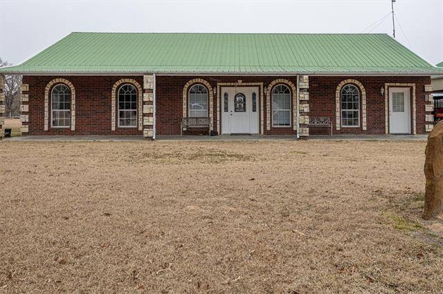 429 County Road 1181, Brashear, TX 75420