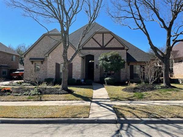 7828 Shady Oaks Drive, North Richland Hills, TX 76182