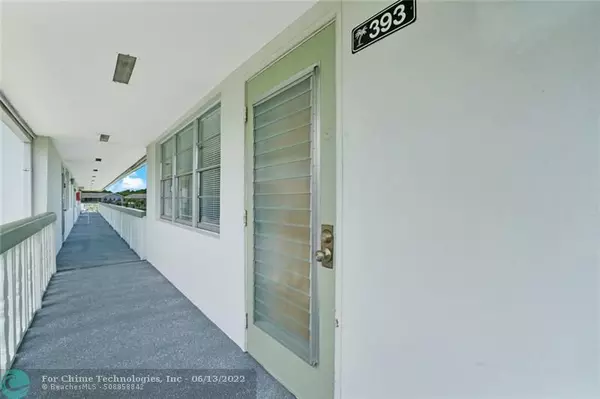 Deerfield Beach, FL 33442,393 Markham R  #393