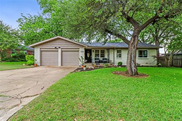 7209 Karen Drive, North Richland Hills, TX 76180