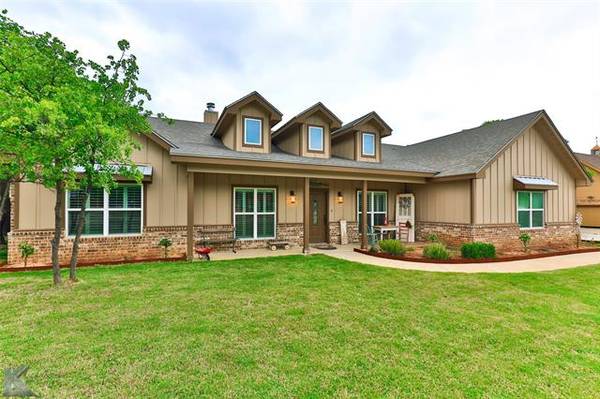 400 Hilltop Street, Baird, TX 79504