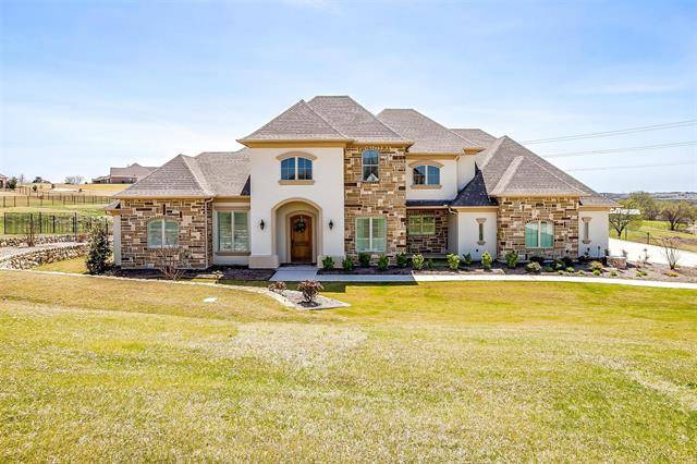 12108 Bella Brezza Drive, Fort Worth, TX 76126