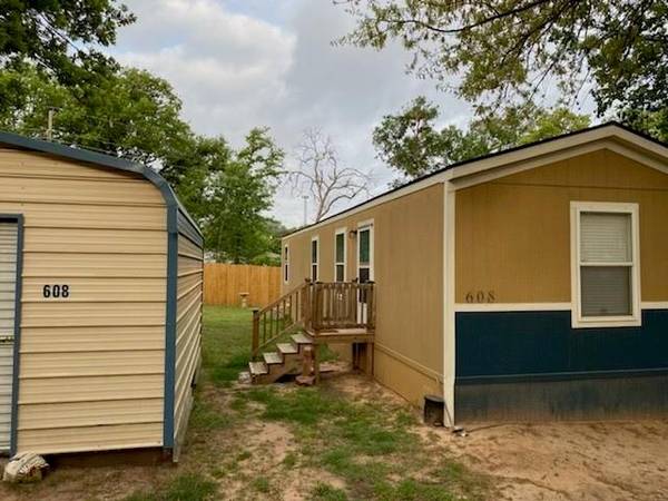 608 Lost Trail, Granbury, TX 76049