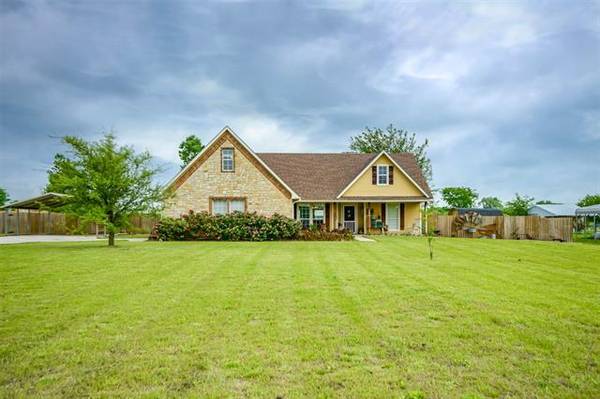 306 Old Highway 6, Howe, TX 75459