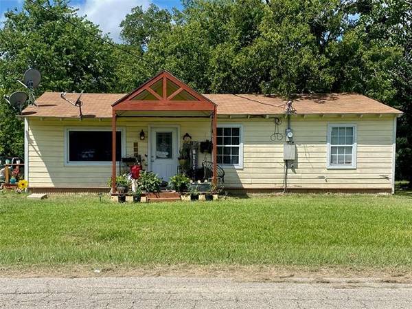 200 N 5th Street, Quinlan, TX 75474