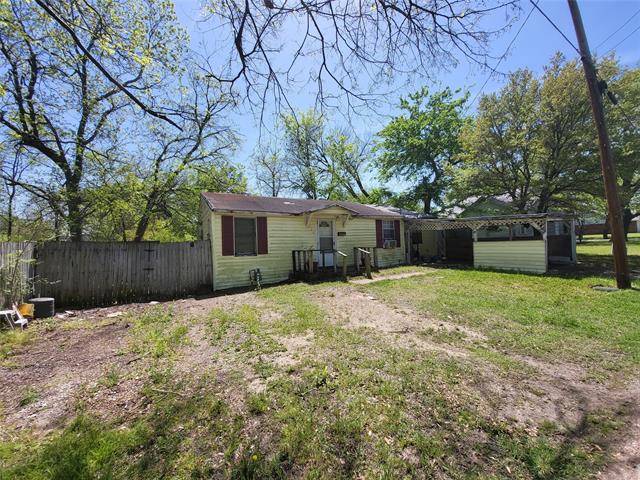 514 E 11th Street, Bonham, TX 75418