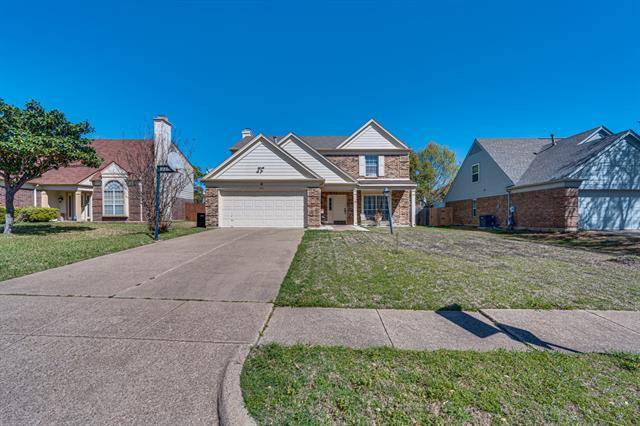 422 Newberry Street, Grand Prairie, TX 75052