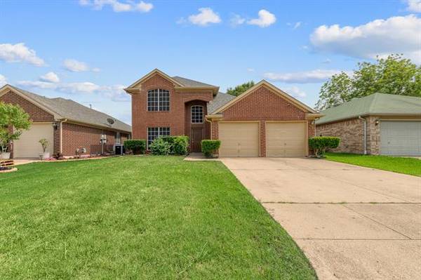 611 Wexford Drive, Grand Prairie, TX 75052