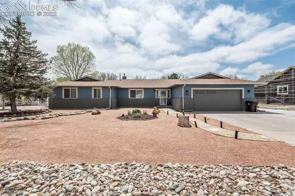 274 W Venturi DR, Pueblo West, CO 81007