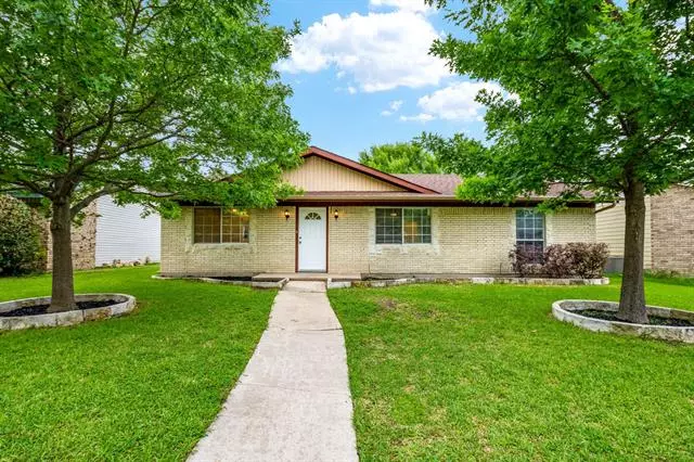 915 Wandering Way Drive, Allen, TX 75002