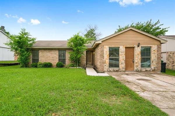 612 S Willow Street, Mansfield, TX 76063