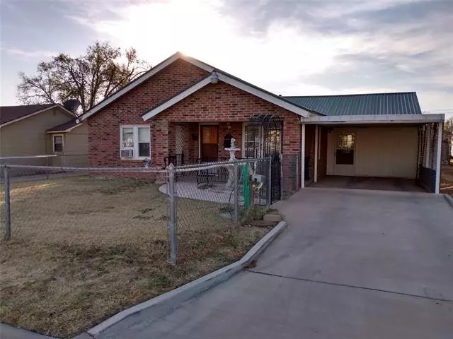 705 Independence Street, Plainview, TX 79072