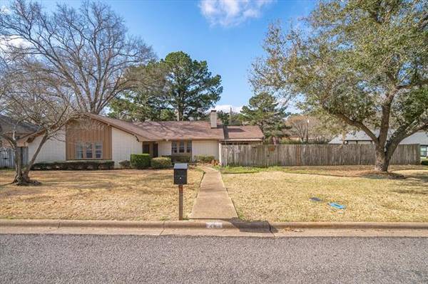 223 Guadalupe Drive, Athens, TX 75751